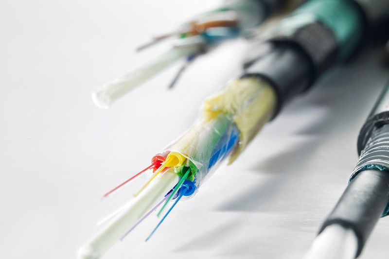 Băng Dính Và Màng Chắn Dùng Trong Truyền thông liên lạc